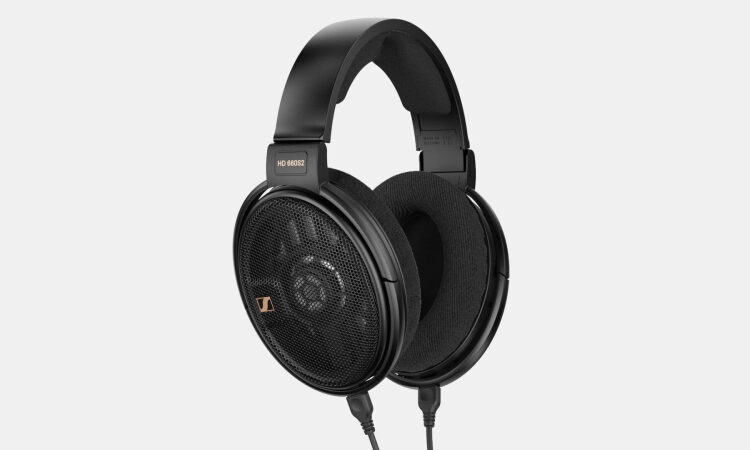 Debut of Headphones from Sennheiser with HD 620S Closed Back Design in India