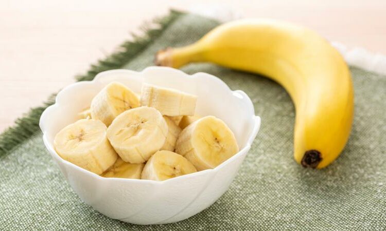 5 Amazing Health Benefits of Eating Bananas Daily