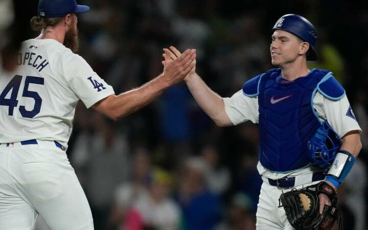 Dodgers Win 11th NL West Crown in 12 Years After 7-2 Victory Over Padres