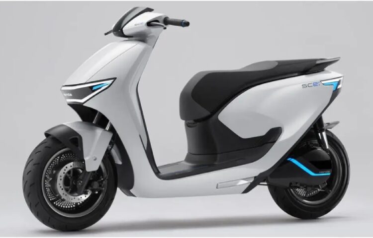 A new teaser confirms that Honda Activa electric scooters to get swappable batteries